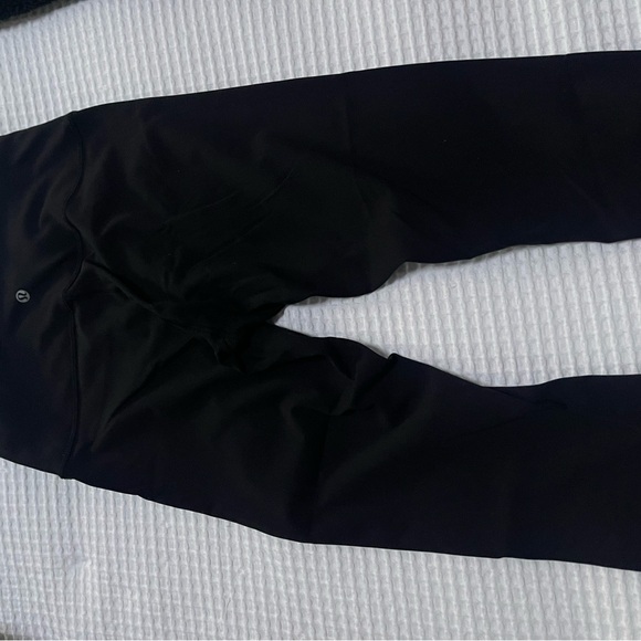 2 pairs of Lululemon leggings - Picture 2 of 2
